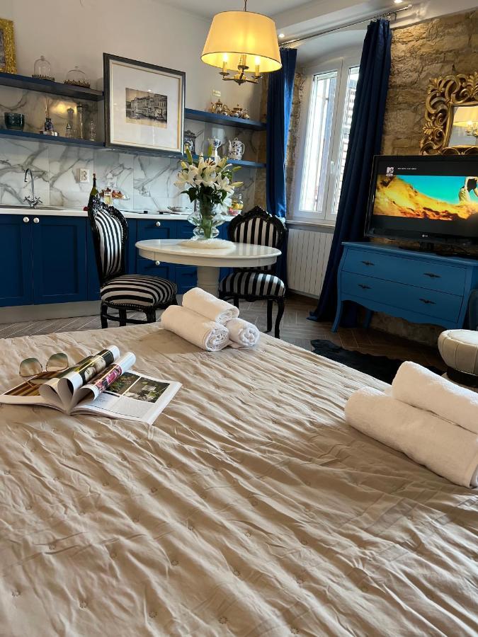 La Dolce Vita Luxury Apartments With Best Free Private Parking In City Center Pula Extérieur photo