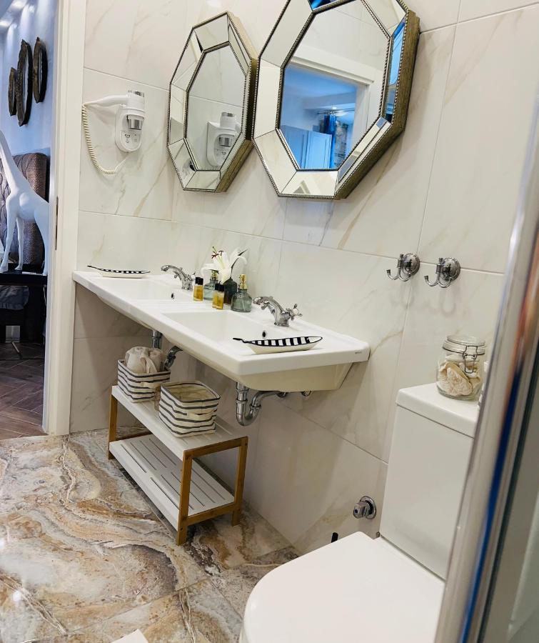 La Dolce Vita Luxury Apartments With Best Free Private Parking In City Center Pula Extérieur photo