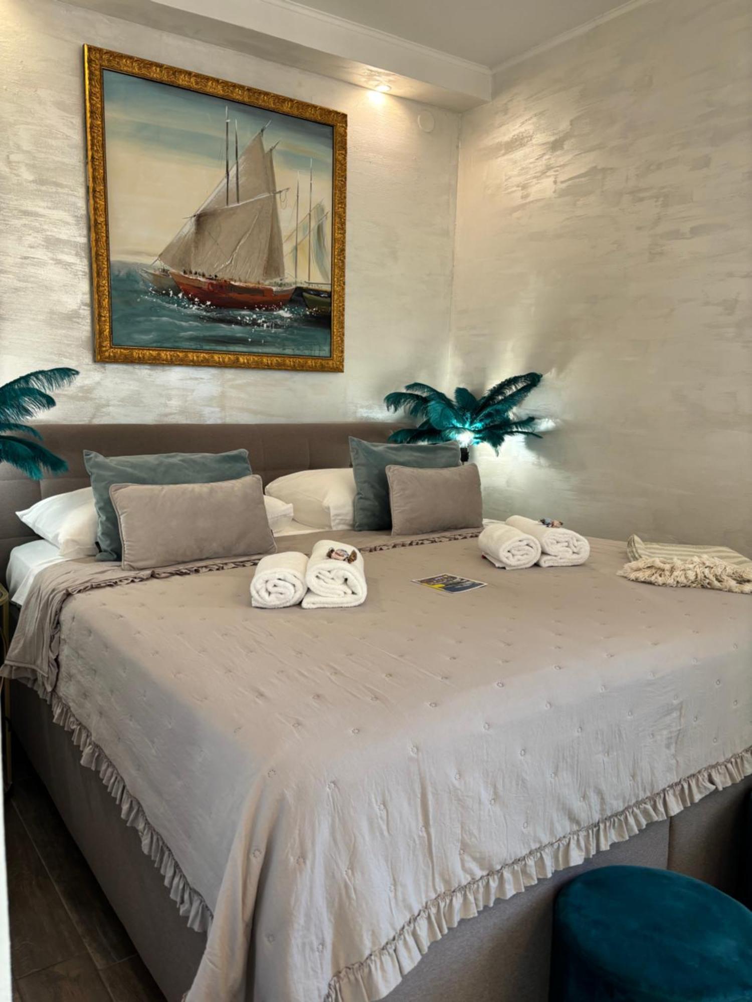La Dolce Vita Luxury Apartments With Best Free Private Parking In City Center Pula Extérieur photo